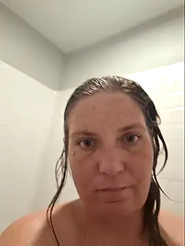Xomaidenrain online show from June 29, 2026, 2:29 am