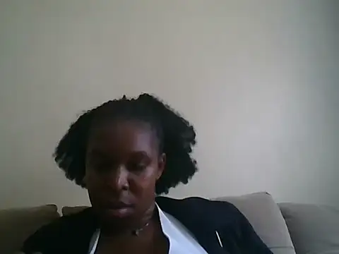 ebonymalony online show from June 28, 2026, 9:26 am