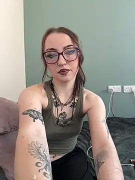 Ellie Whitfield online show from July 3, 2026, 2:34 pm