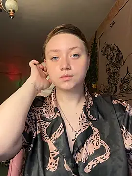lily shamy online show from July 7, 2026, 5:49 pm