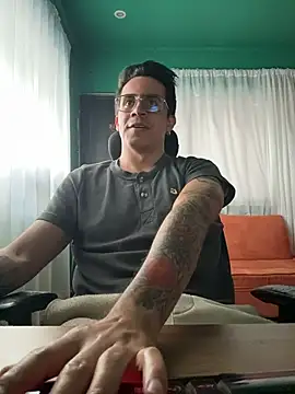 Andy n cat online show from July 1, 2026, 10:43 pm