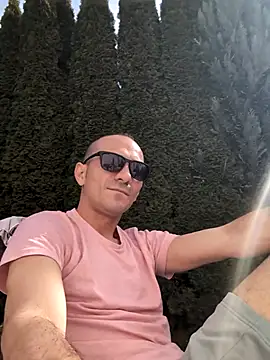 Snapshot of Adyxxx69 chatting on April 6, 2026, 1:45 pm Adyxxx69 online show from April 6, 2026, 1:45 pm