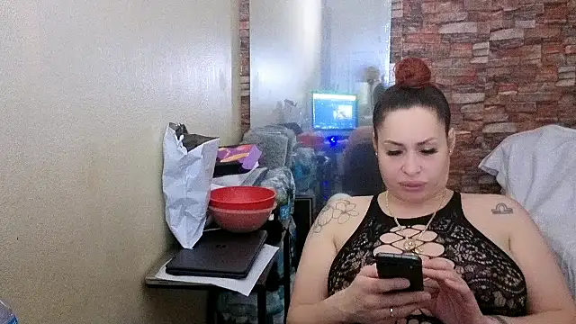 Snapshot of imisamoore69 chatting on February 14, 2026, 8:53 pm imisamoore69 online show from February 14, 2026, 8:53 pm