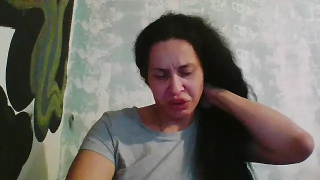 imisamoore69 online show from October 21, 2025, 8:19 pm