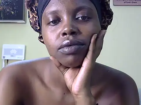Sexxie vee online show from July 5, 2026, 7:43 pm