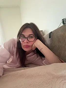Snapshot of Sophie_Virginia chatting on July 15, 2026, 6:37 pm Sophie Virginia online show from July 15, 2026, 6:37 pm