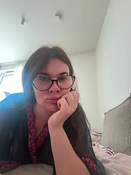 Snapshot of Sophie_Virginia chatting on July 16, 2026, 4:37 pm Sophie Virginia online show from July 16, 2026, 4:37 pm