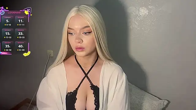 ElsaJeanX online show from July 15, 2026, 12:45 pm