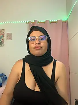 Amira-sult online show from July 19, 2026, 11:01 pm