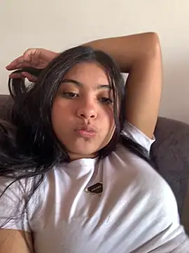 Amira-sult online show from July 26, 2026, 9:21 pm