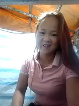 Snapshot of Hanhphuc_x chatting on July 5, 2026, 10:27 pm Hanhphuc x online show from July 5, 2026, 10:27 pm