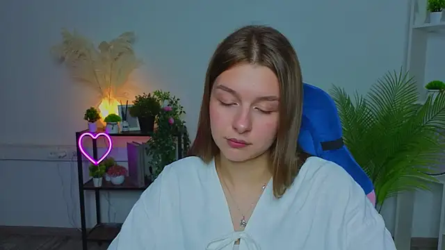 VictoriaCarey online show from July 17, 2026, 7:27 am