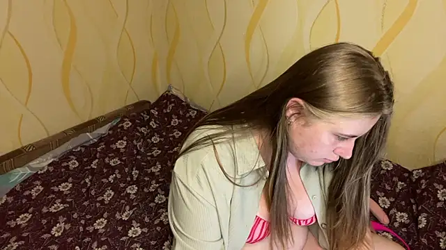 alina bels online show from July 4, 2026, 8:02 pm