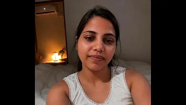 DiyaVodka00 online show from July 5, 2026, 8:15 pm
