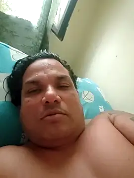 Snapshot of Biggbeast007 chatting on July 9, 2026, 11:20 am Biggbeast007 online show from July 9, 2026, 11:20 am