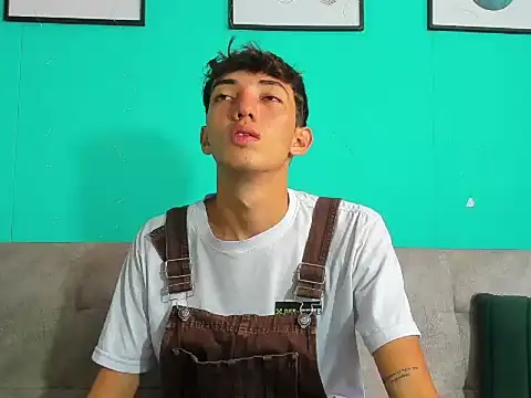 MaikolOrtizz online show from July 10, 2026, 11:54 am
