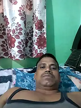 Hotypooja1 online show from August 4, 2026, 3:44 am