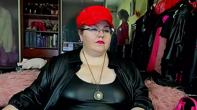 KaryQueen online show from March 2, 2025, 6:24 pm