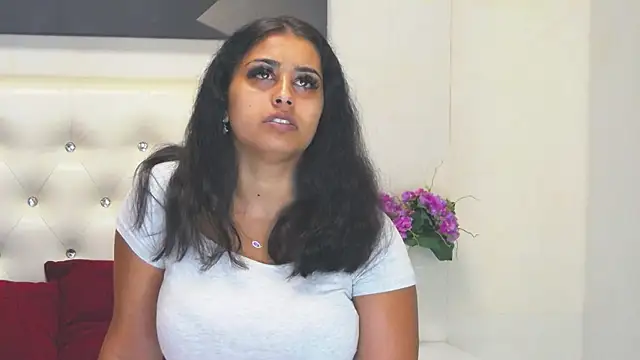 CocoRainss online show from July 9, 2026, 8:08 pm