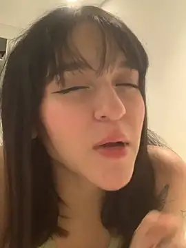 Snapshot of ruemi_rose chatting on July 11, 2026, 3:07 am ruemi rose online show from July 11, 2026, 3:07 am