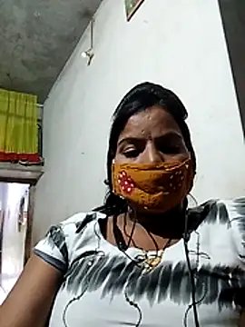 Snapshot of Sweet_Sapna90 chatting on July 28, 2026, 6:43 am Sweet Sapna90 online show from July 28, 2026, 6:43 am