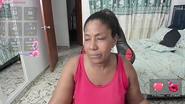 LupeAdams online show from October 18, 2025, 3:08 am