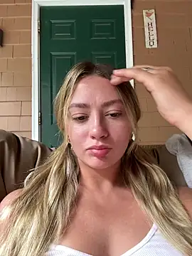 hannalovez online show from July 10, 2026, 5:02 pm