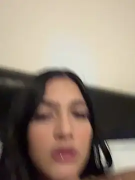 chloe beyonce online show from July 17, 2026, 3:04 am