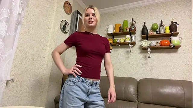 JackelineSlutsky online show from July 15, 2026, 9:22 pm