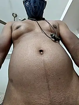 Nilanlove online show from July 16, 2026, 5:32 pm