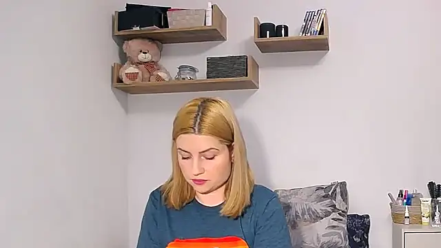 Snapshot of alisenties chatting on February 13, 2026, 3:45 pm alisenties online show from February 13, 2026, 3:45 pm