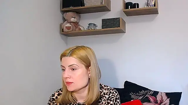 alisenties online show from March 11, 2026, 2:55 pm