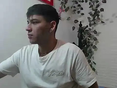 omar202612 online show from July 15, 2026, 12:45 pm