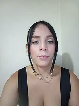 Martinarizzy online show from July 24, 2026, 3:57 am