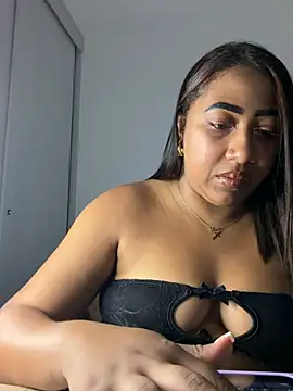 Candymorena sexyyy online show from July 17, 2026, 4:53 am