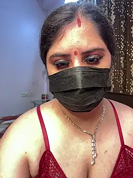 Snapshot of gurleen_kirat chatting on July 18, 2026, 6:16 pm gurleen kirat online show from July 18, 2026, 6:16 pm