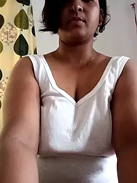 Snapshot of Priya44sexa chatting on July 22, 2026, 9:00 am Priya44sexa online show from July 22, 2026, 9:00 am