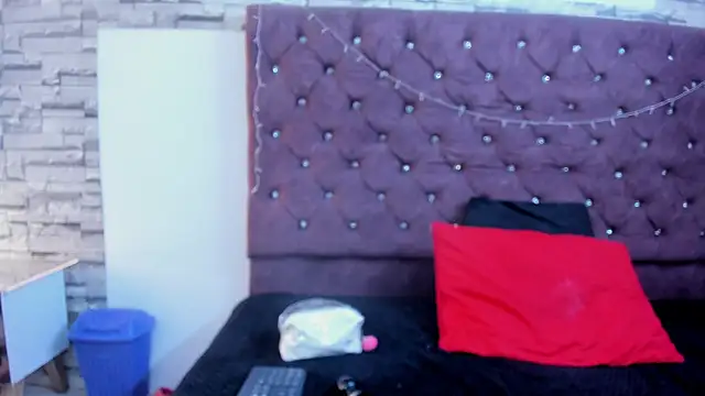 gabriela grace online show from October 21, 2025, 3:33 pm