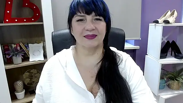 Snapshot of velvet_gloria chatting on July 21, 2026, 6:15 am velvet gloria online show from July 21, 2026, 6:15 am