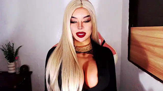 DominantxSheena online show from July 23, 2026, 4:47 pm