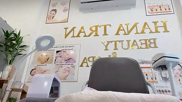 Katy Bae online show from September 19, 2025, 4:16 am