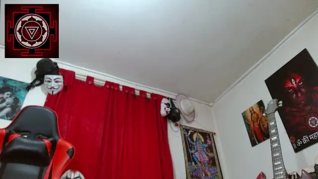 Amanda Valeska online show from October 11, 2025, 3:13 pm