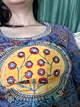 Snapshot of Nisha_shukla chatting on July 25, 2026, 7:05 am Nisha shukla online show from July 25, 2026, 7:05 am