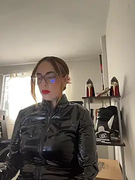 Snapshot of valery_mistress chatting on August 3, 2026, 3:40 pm valery mistress online show from August 3, 2026, 3:40 pm
