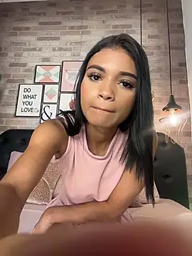 HeyBunnyXXX online show from July 23, 2026, 11:44 pm