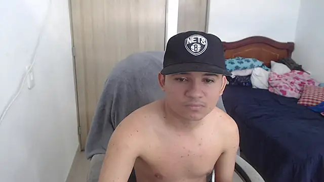 ThiagoHoyos online show from July 24, 2026, 3:30 pm