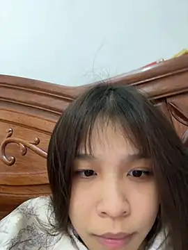 Snapshot of Lolilolii001 chatting on July 25, 2026, 5:19 pm Lolilolii001 online show from July 25, 2026, 5:19 pm