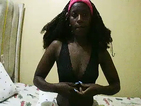 Snapshot of Wildpossy chatting on August 5, 2026, 10:04 pm Wildpossy online show from August 5, 2026, 10:04 pm