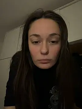 SerenaPrinces online show from July 24, 2026, 9:33 pm