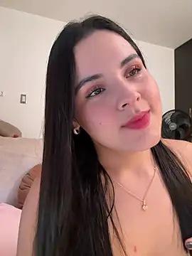 Snapshot of IvyValentine chatting on February 16, 2026, 8:40 pm IvyValentine online show from February 16, 2026, 8:40 pm